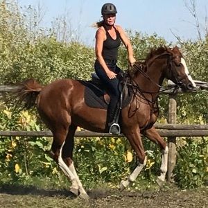 Meet your Posher, Stefanie